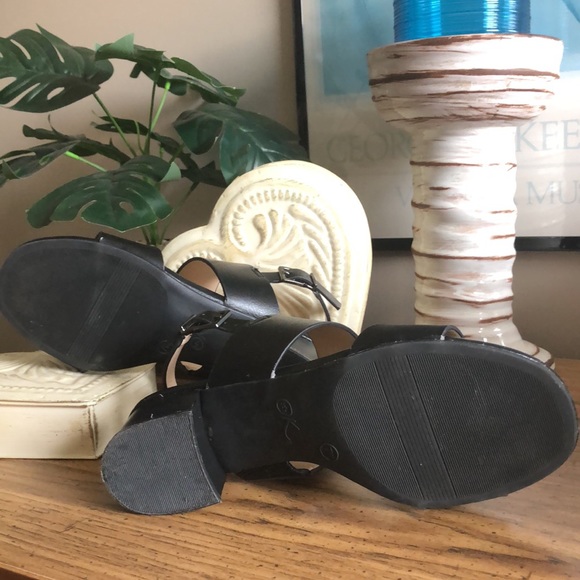 It's OK Strappy Sandals - Picture 8 of 9